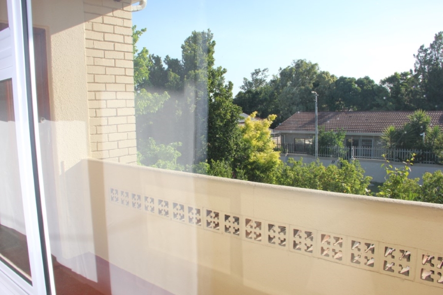 To Let 2 Bedroom Property for Rent in Martinville Western Cape